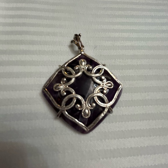 Cape Amethyst Gemstone Pendant - Picture 2 of 4